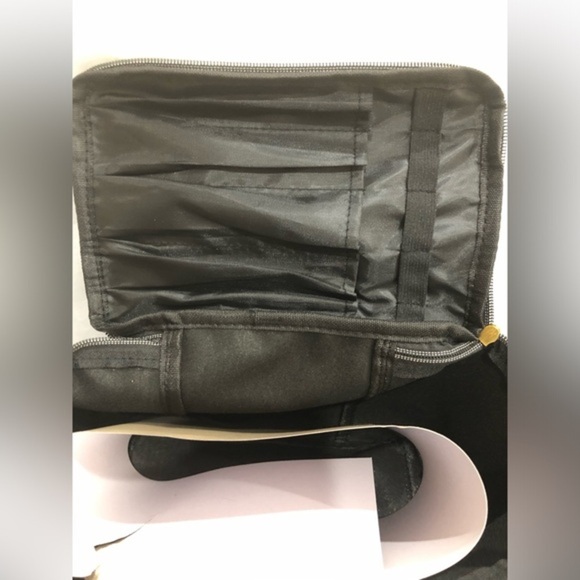 Large Black PU gold zip around makeup cosmetics beauty case bag with compartment - Picture 3 of 11